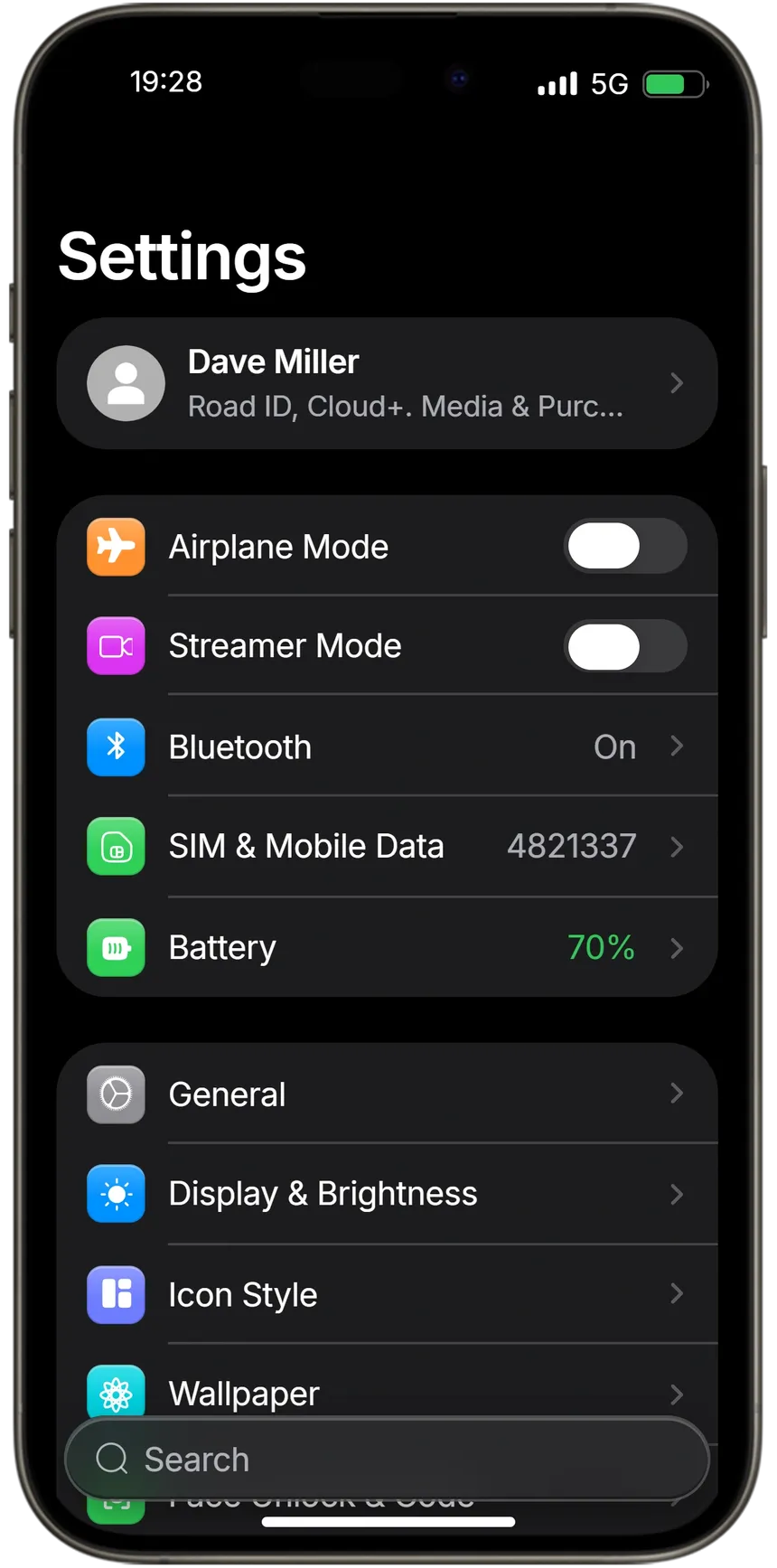 RoadPhone Settings in dark mode